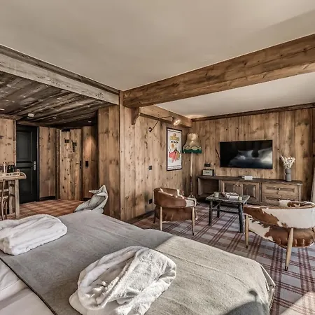 & Le Aparthotel 3*