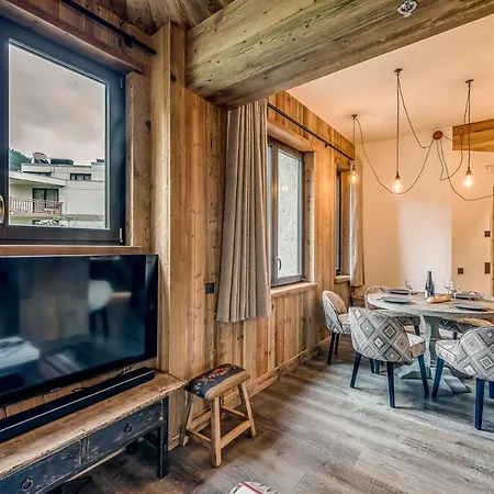 Apartmanhotel & Le 3*