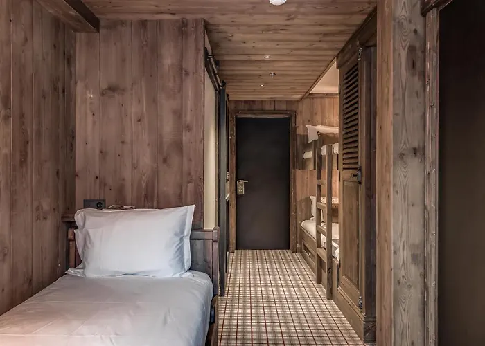 & Le 3* Val-dʼIsère